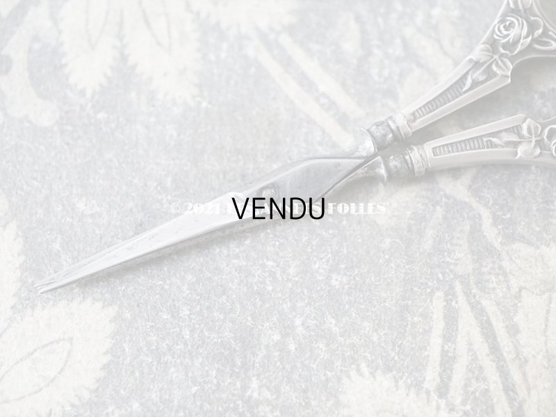 画像15: アンティーク シルバー製 薔薇の裁縫道具セット 