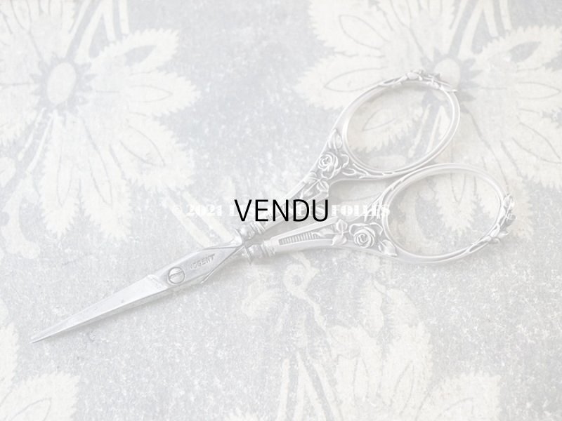 画像8: アンティーク シルバー製 薔薇の裁縫道具セット 