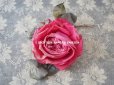 画像7: アンティーク ピンクの薔薇の大きな布花 コサージュ クオーター・ロゼット咲き