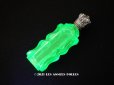 画像1: アンティーク ウラングラスの携帯用パフュームボトル 気付け用の小瓶 (1)