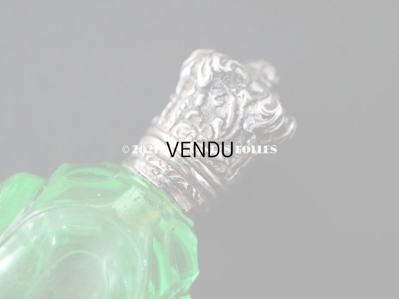 画像4: アンティーク ウラングラスの携帯用パフュームボトル 気付け用の小瓶