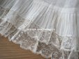 画像3: 【クリスマスセール2021対象外】1900年代 アンティーク 幅広 ドレスの裾  1.77m 2段プリーツ入り＆手編みのヴァランシエンヌレース 21cm幅 