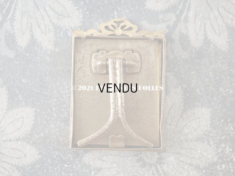 画像6: 【クリスマスセール2021対象外】アンティーク とても小さなフォトフレーム  リボンモチーフ付き