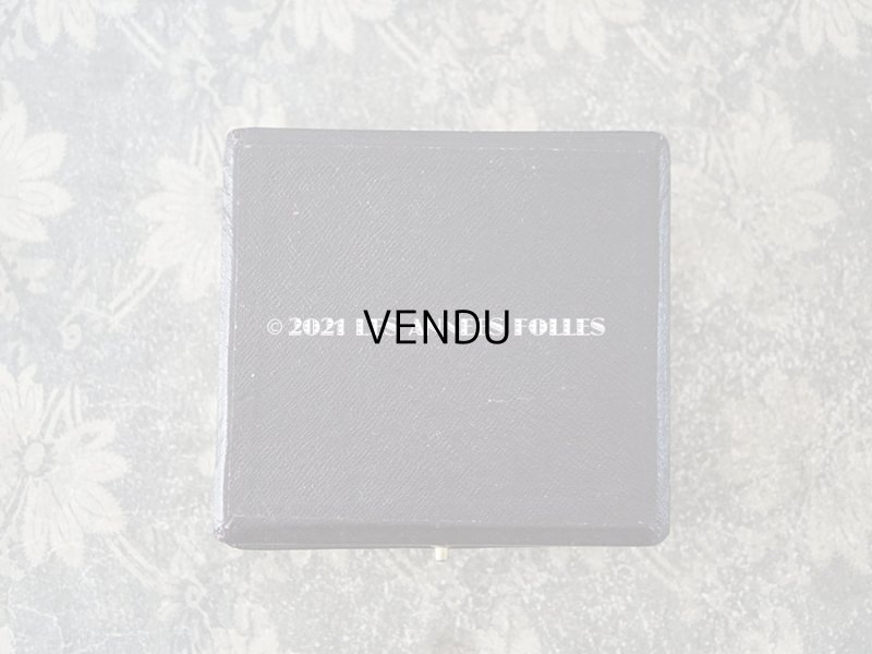 画像3: 【クリスマスセール2021対象外】19世紀末 アンティーク 本革製 イニシャル入り SM 大きなジュエリーボックス  ボルドーブラウン