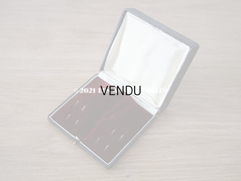 画像10: 【クリスマスセール2021対象外】19世紀末 アンティーク 本革製 イニシャル入り SM 大きなジュエリーボックス  ボルドーブラウン