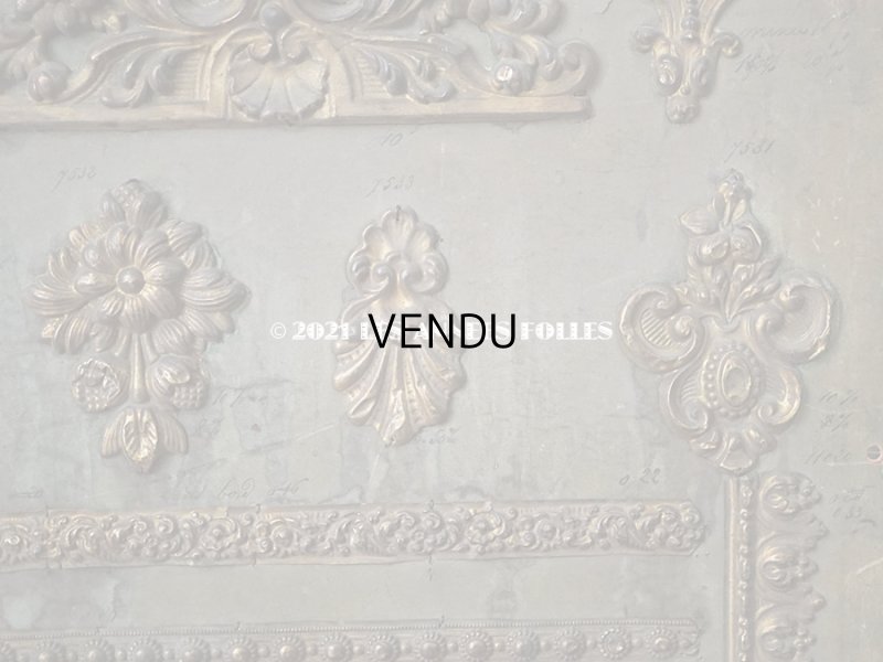 画像7: 1900年代 アンティーク  メタル製 オーナメントの大きなサンプラー 47×62cm