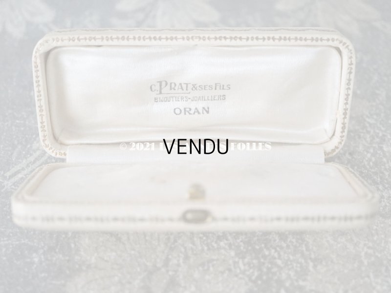 画像7: アンティーク 薔薇のガーランドの金彩入り オフホワイトのジュエリーボックス 