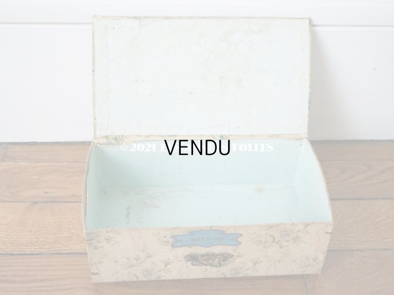 画像12: 【セール対象外】1900年代 アンティーク  カルトナージュチェスト 淡いピンクのリボン&ブルーの薔薇のガーランド