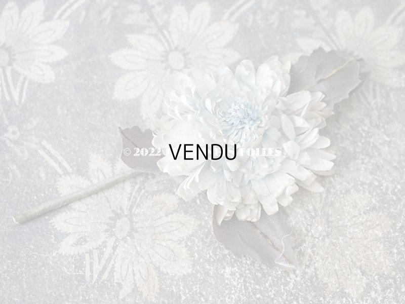 画像6:  アンティーク 布花 西洋菊 クリザンテーム　コサージュ パウダーブルー