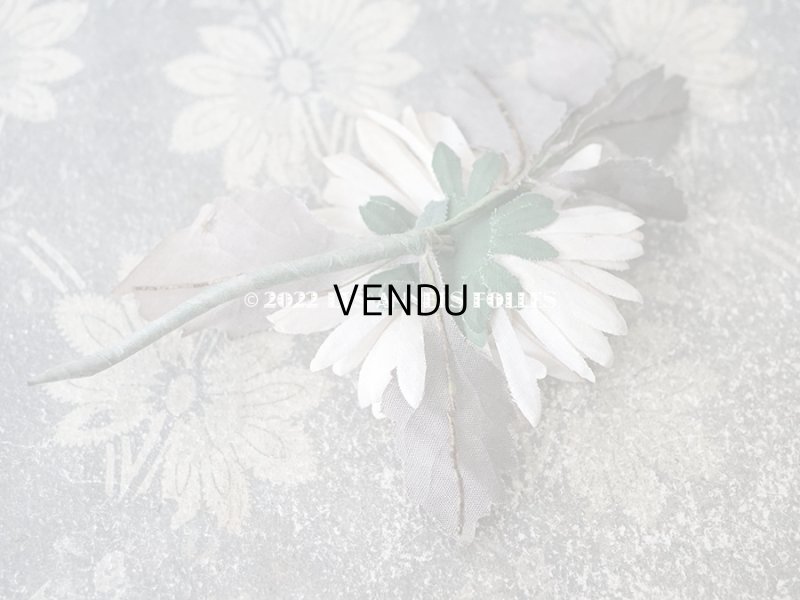 画像9:  アンティーク 布花 西洋菊 クリザンテーム　コサージュ オフホワイト