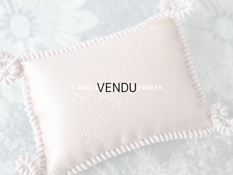 画像5: 19世紀末 アンティーク  シルク製 サシェ パフュームリーの小さなクッション 淡いピンク   - VIOLET PARIS -