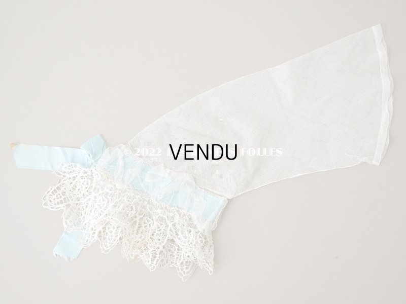 画像13: 1900年代 アンティーク ドレスの胸飾り＆付け袖　3点セット 淡いブルーのシルクリボン＆手編みのレース