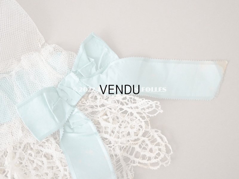 画像11: 1900年代 アンティーク ドレスの胸飾り＆付け袖　3点セット 淡いブルーのシルクリボン＆手編みのレース