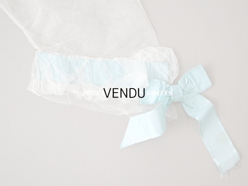 画像17: 1900年代 アンティーク ドレスの胸飾り＆付け袖　3点セット 淡いブルーのシルクリボン＆手編みのレース