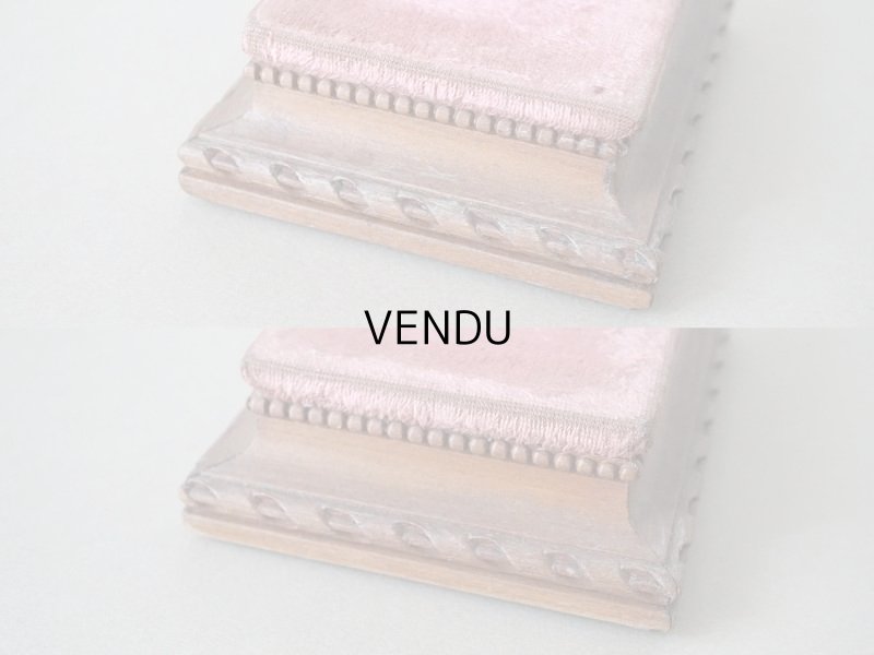 画像7: アンティーク とても小さな　ベルベットの台座 ピンク　13.4✗10.2✗4.2cm