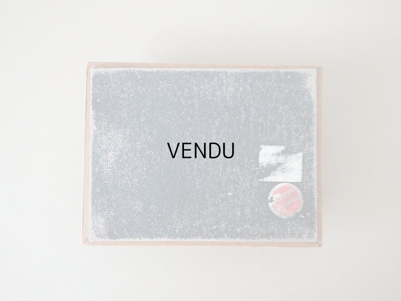 画像5: アンティーク とても小さな　ベルベットの台座 ピンク　13.4✗10.2✗4.2cm