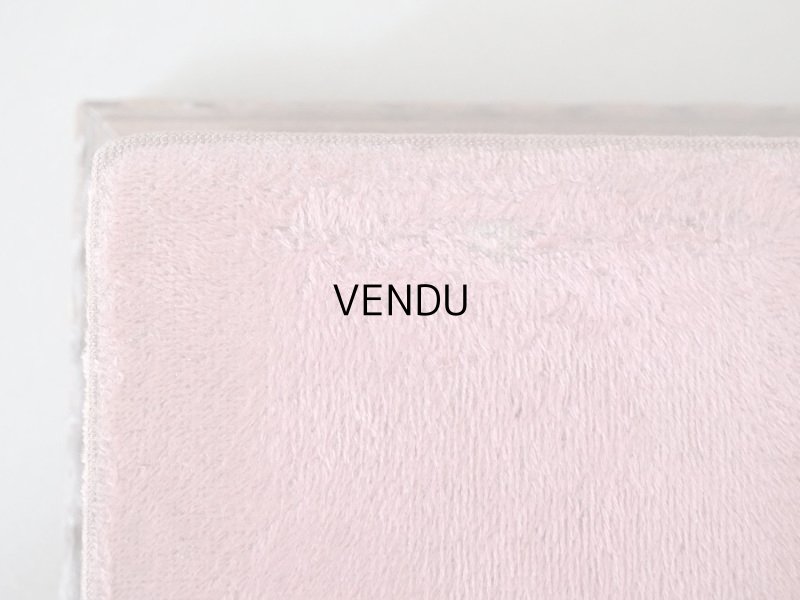 画像4: アンティーク とても小さな　ベルベットの台座 ピンク　13.4✗10.2✗4.2cm