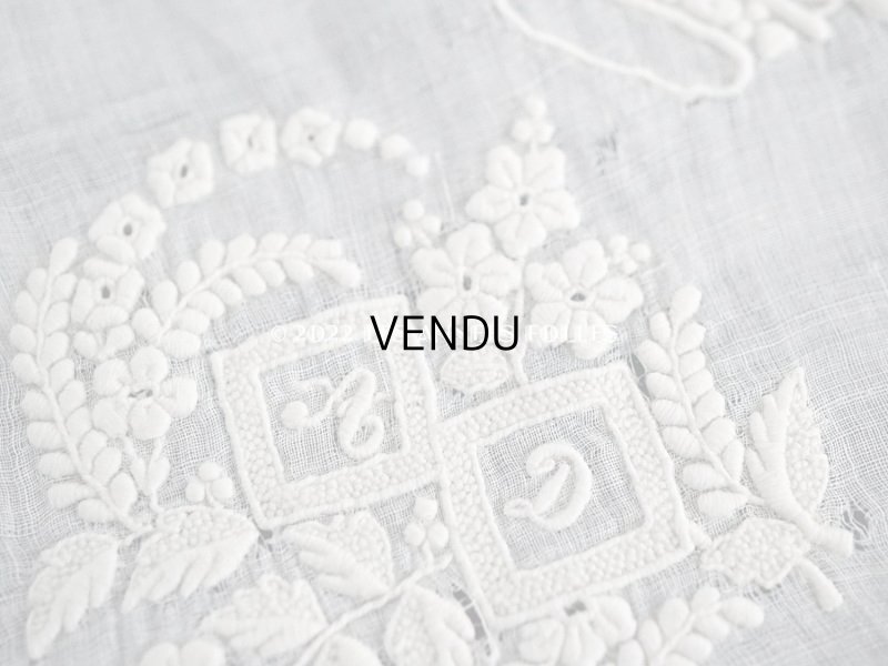 画像7: 19世紀 アンティーク  結婚式のハンカチ 王冠紋章＆モノグラム刺繍入り　手編みのヴァランシエンヌレース