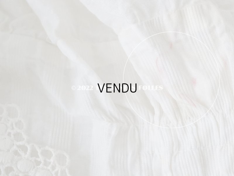 画像11: アンティーク ピンクのシルクリボンが結ばれた　赤ちゃんのおくるみ