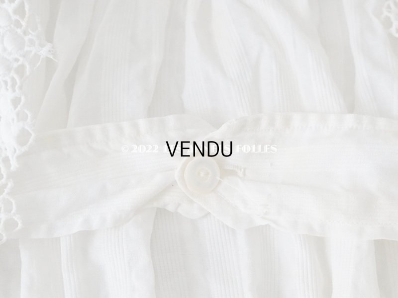 画像13: アンティーク ピンクのシルクリボンが結ばれた　赤ちゃんのおくるみ