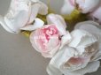 画像8:  アンティーク 薔薇の布花 クォーターロゼット咲き コサージュ