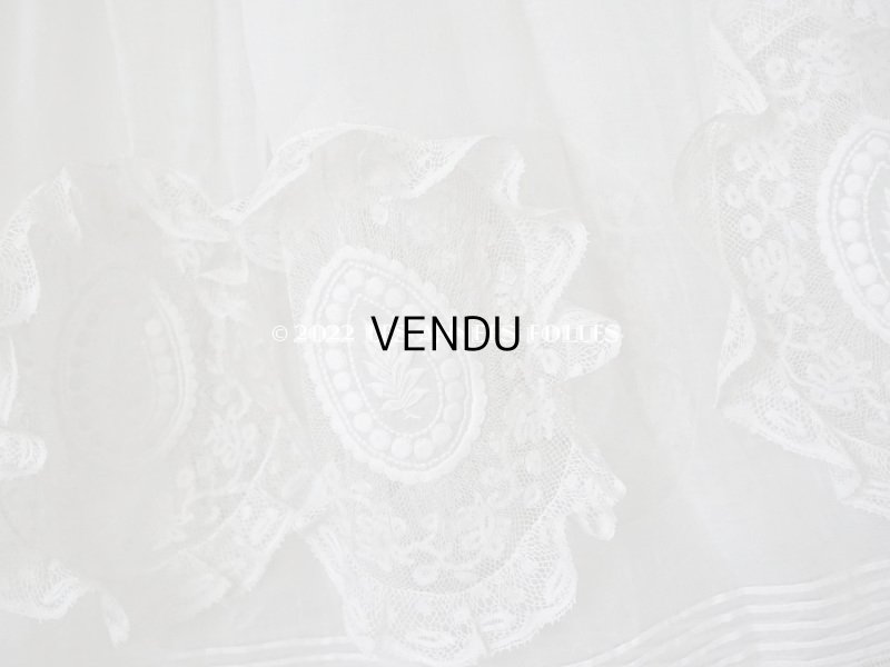 画像11: アンティーク 洗礼式のベビードレス 葡萄柄 手刺繍&手縫い&手編みのヴァランシエンヌレース