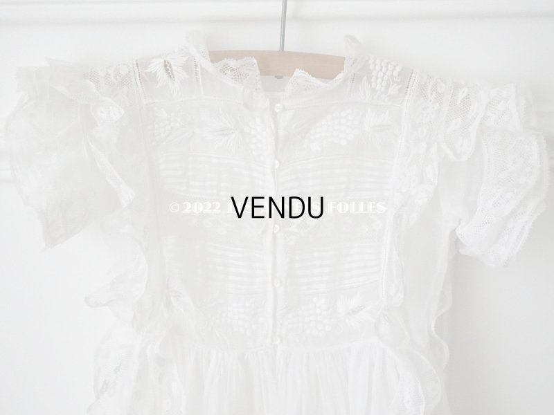 画像15: アンティーク 洗礼式のベビードレス 葡萄柄 手刺繍&手縫い&手編みのヴァランシエンヌレース