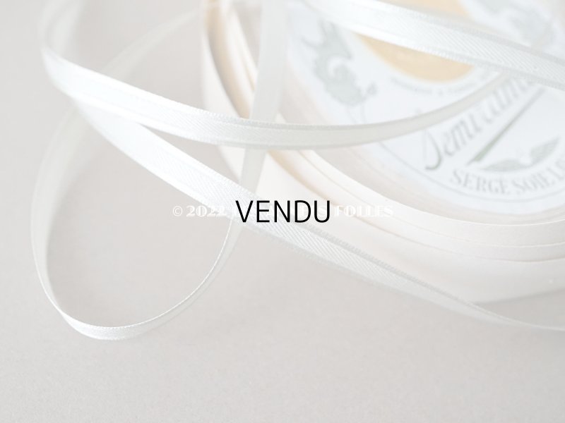 画像5: アンティーク 極細 シルク製リボン サテンの縁取り 淡いブルーグリーン 6.3m 幅5.5mm RUBAN POUR LINGERIE SEMIRAMIS