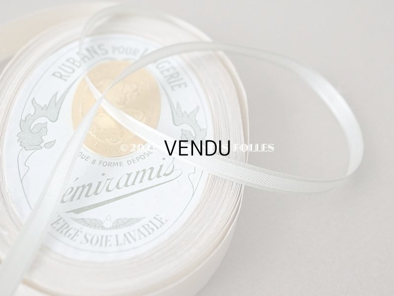 画像3: アンティーク 極細 シルク製リボン サテンの縁取り 淡いブルーグリーン 6.3m 幅5.5mm RUBAN POUR LINGERIE SEMIRAMIS