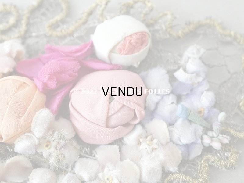 画像4:  1920年代 アンティーク ロココモチーフ&布花のアップリケ 薄紫 メタルレース