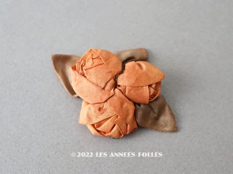 画像1: アンティーク シルク製 薔薇のロココモチーフ くすんだオレンジ色