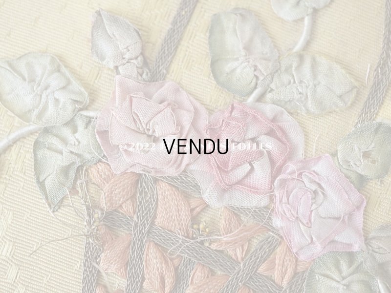 画像10: 1920年代  アンティーク リボン刺繍入り お菓子箱