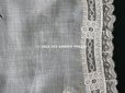 画像7: 19世紀末 アンティーク  結婚式のハンカチ モノグラム刺繍入り　ホワイトワーク＆手編みのヴァランシエンヌレース