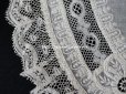 画像17: 19世紀末 アンティーク  結婚式のハンカチ モノグラム刺繍入り　ホワイトワーク＆手編みのヴァランシエンヌレース