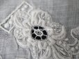 画像13: 19世紀末 アンティーク  結婚式のハンカチ モノグラム刺繍入り　ホワイトワーク＆手編みのヴァランシエンヌレース