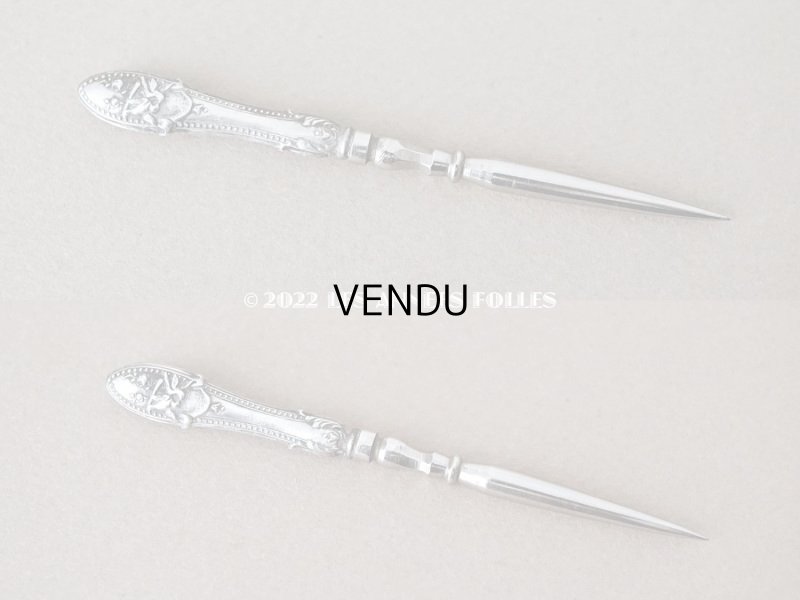 画像3: 1900年代 アンティーク シルバー製 鳥＆薔薇 裁縫道具セット 目打ち&ニードルケース&ハサミ