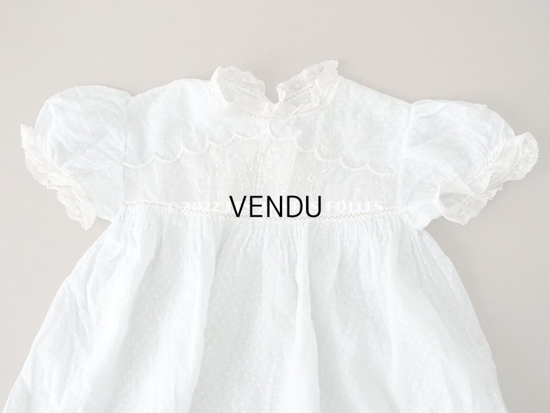 画像3: アンティーク ドット刺繍入り パウダーブルーのファブリック ベビードレス