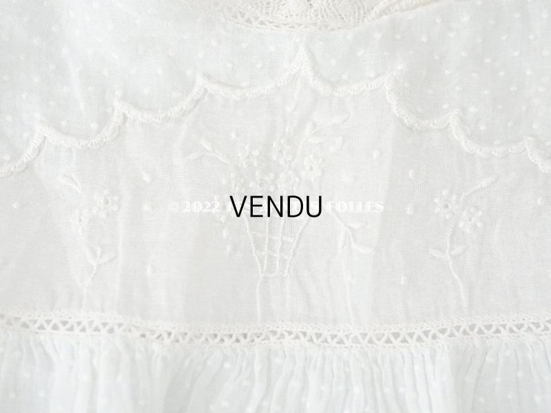 画像6: アンティーク ドット刺繍入り パウダーブルーのファブリック ベビードレス