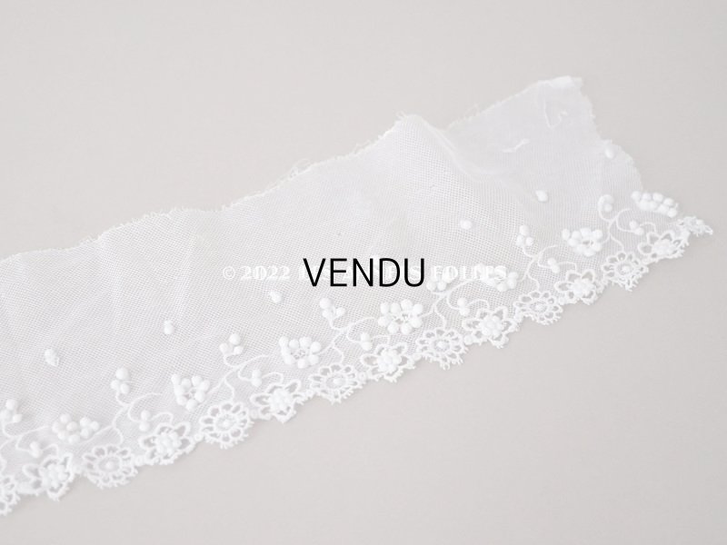 画像7: 1900年代 アンティーク スカラップレース 花のモチーフ ポンポン付 50cm