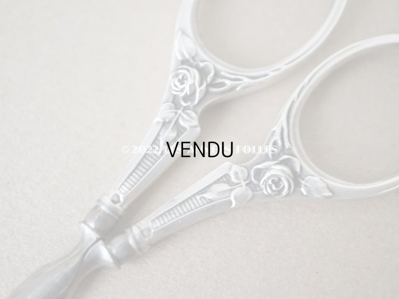 画像9: アンティーク シルバー製 薔薇の裁縫道具セット 