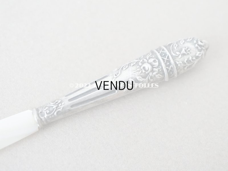 画像3: 1900年代 アンティーク シルバー&シェル製 薔薇のリース柄 小さなペーパーナイフ