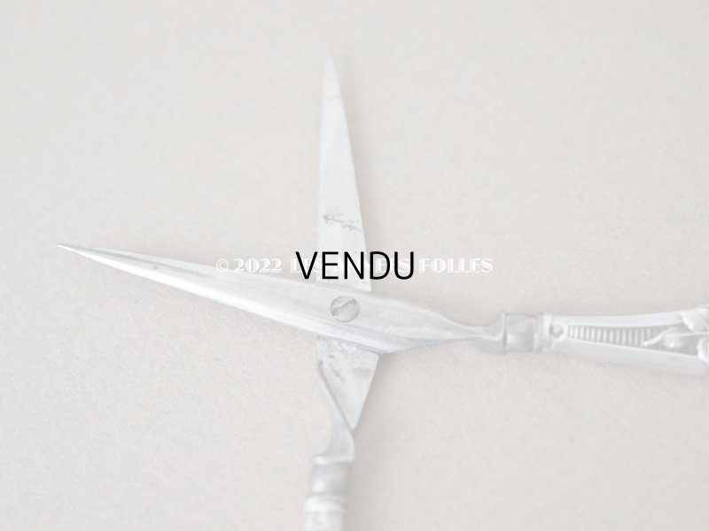 画像11: アンティーク シルバー製 薔薇の裁縫道具セット 