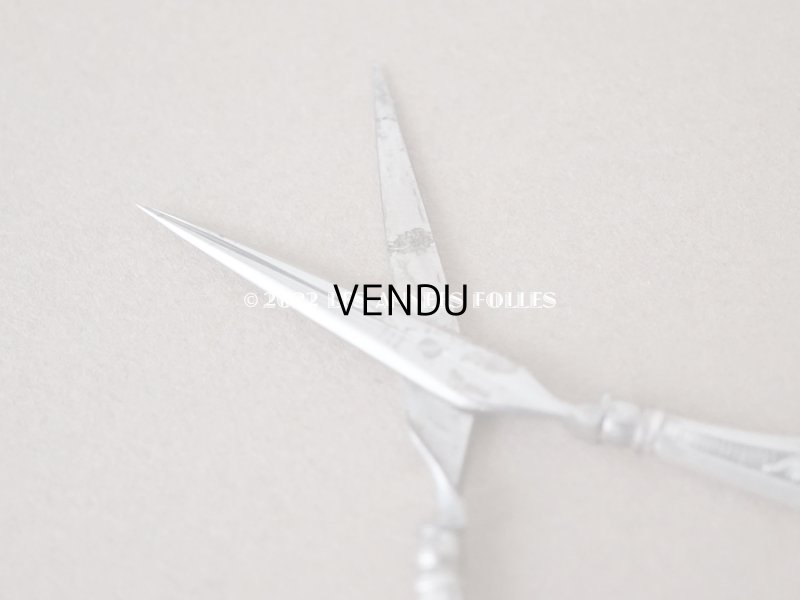 画像12: アンティーク シルバー製 薔薇の裁縫道具セット 