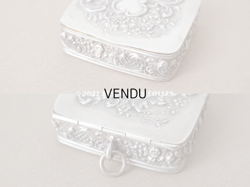 画像5: アンティーク シャトレーヌ用 シルバー製　ロカイユ装飾のパウダーケース