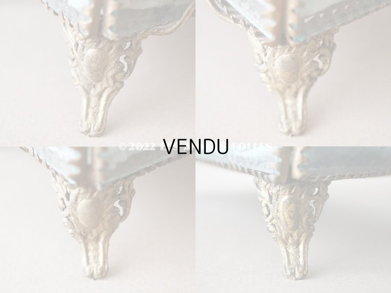 画像6: 19世紀 アンティーク 天使＆薔薇のガーランドのオルモル 大きなジュエリーケース ブルー・グリーンのベルベットのクッション