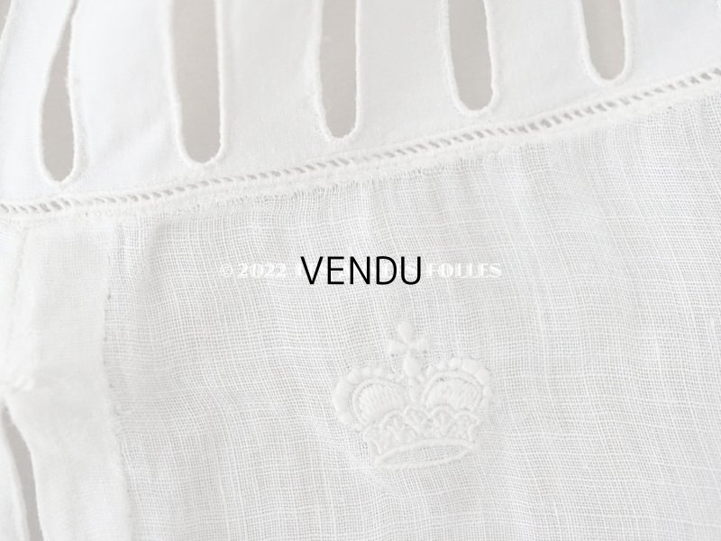 画像5: 1900年代 アンティーク ペチコート 王冠紋章の刺繍入り ピンクのリボン&手編みのヴァランシエンヌレース