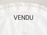 19世紀末 アンティーク  王冠紋章＆イニシャル刺繍入り　小さなピローケース 手編みのヴァランシエンヌレース