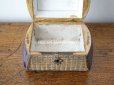 画像13: 19世紀 アンティーク ナポレオン3世時代 パニエ型　お菓子箱 ハンドル & 鍵穴付き チョコレートボックス 木箱 