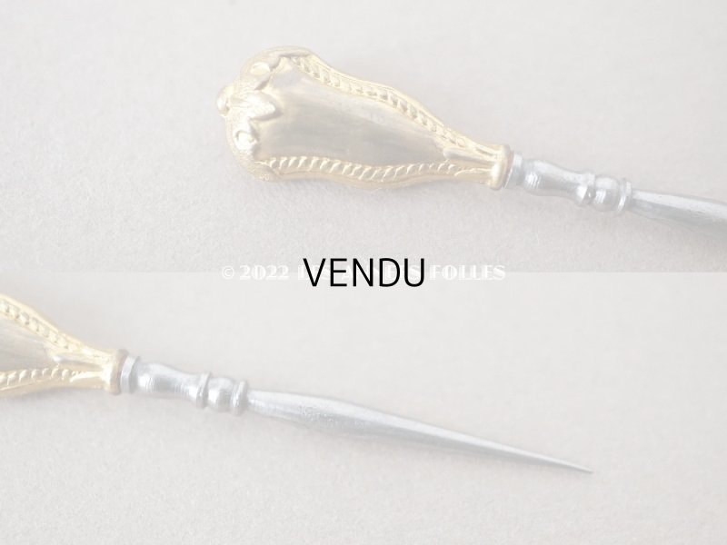 画像7: 19世紀末 アンティーク 小さなソーイングセット 薔薇＆ロカイユ装飾  裁縫道具　POMPONNE