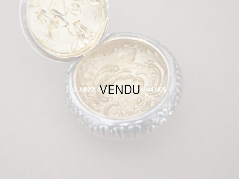 画像8: アンティーク シルバー製 シクラメンのパウダーケース